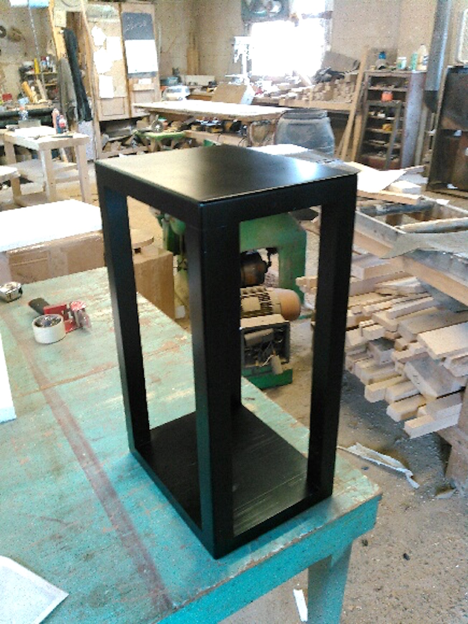 Black Lacquer Maple Speaker Stand 