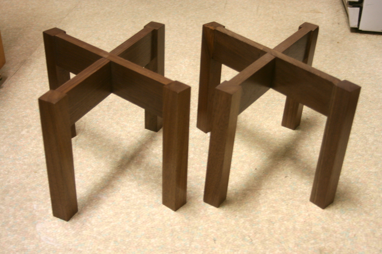AR3 Speaker Stand