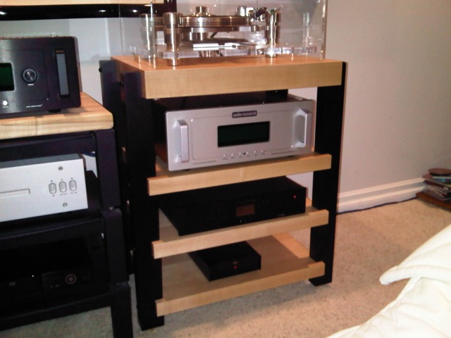 Maple Audio Rack with Black Post