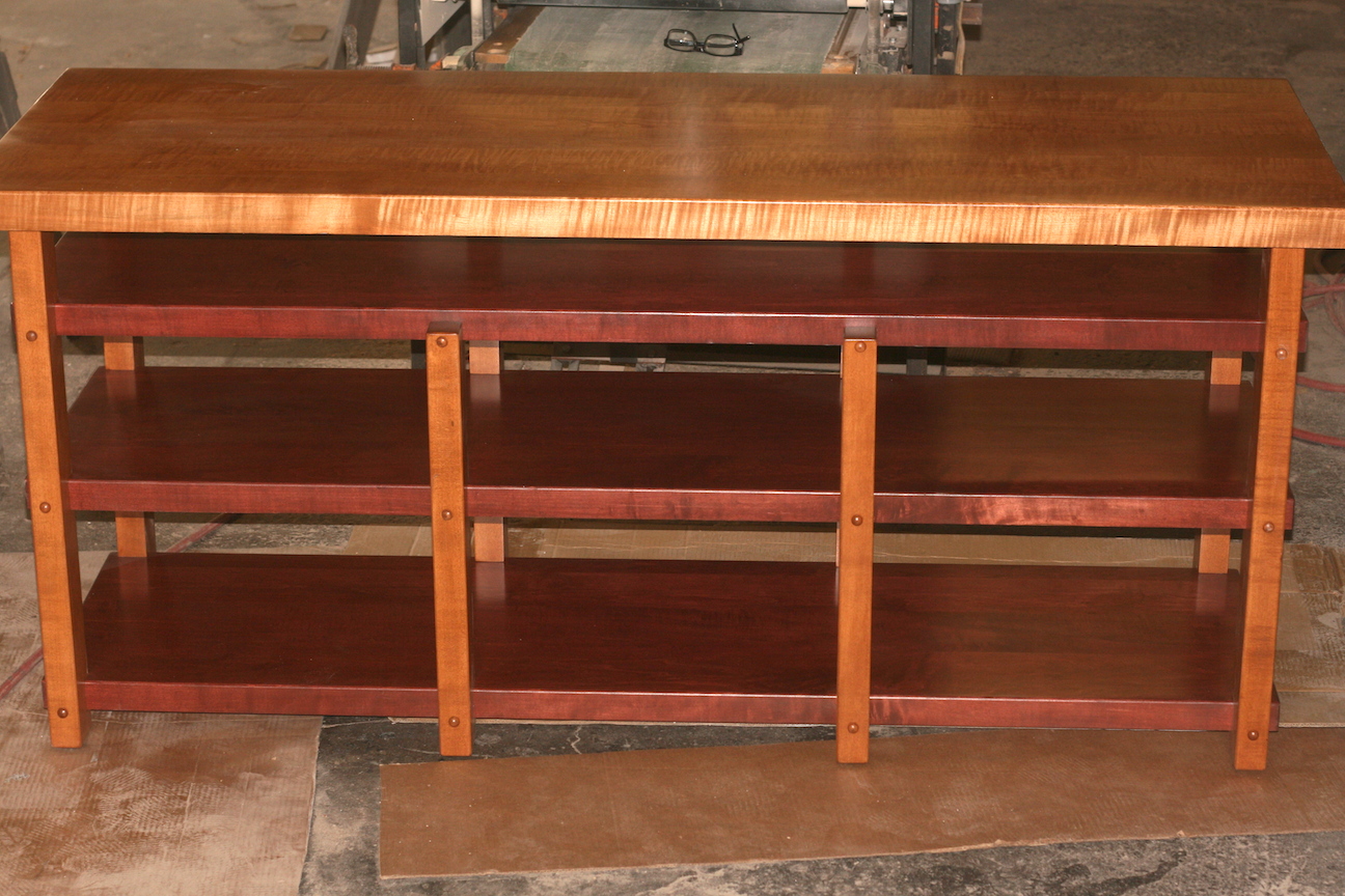 WALNUT Stereo Rack 