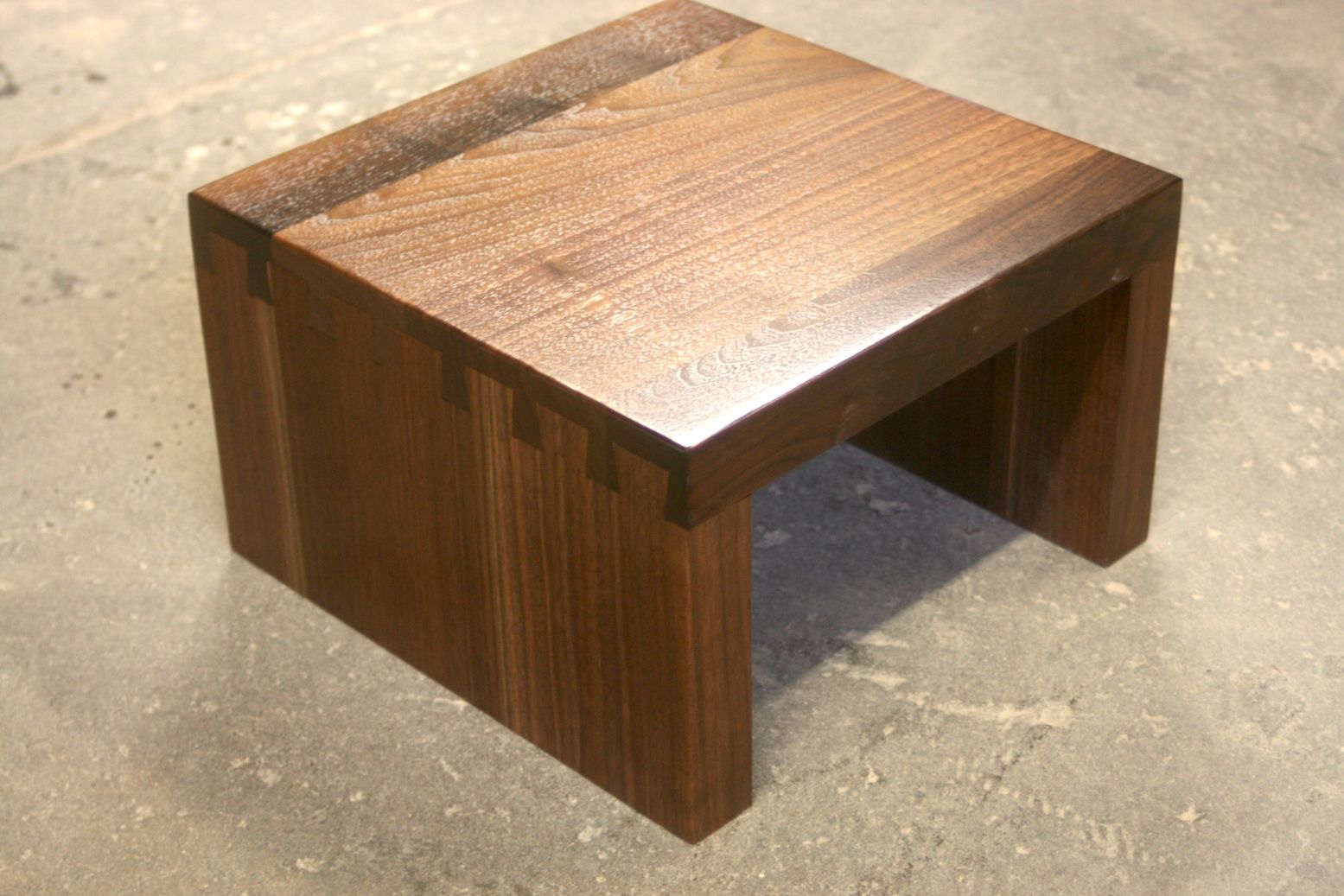 Dovetailed Walnut Speaker Stand 