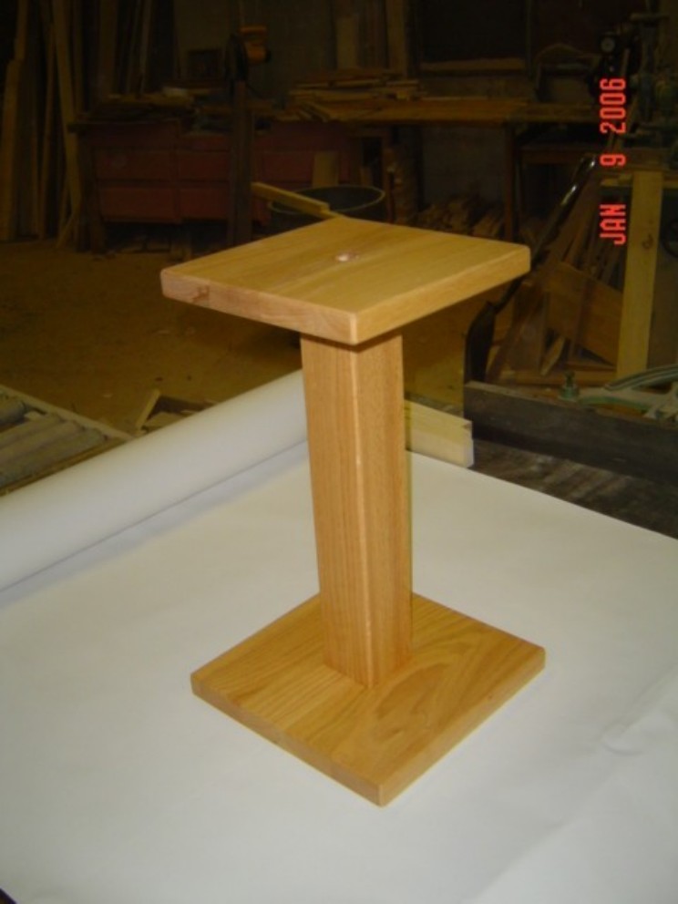 Oak Speaker Stand